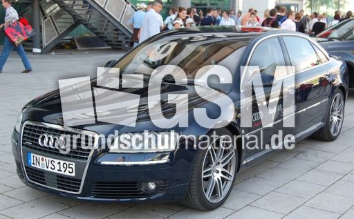 Audi A8.JPG